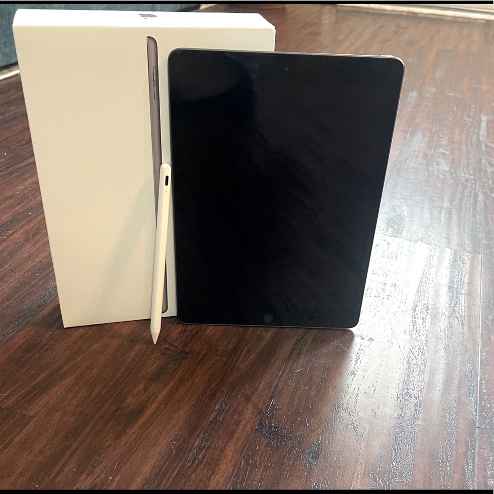 i pad 8th generation space grey 32 gb